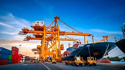 DAP and urea shipments stuck at Kandla as India sows