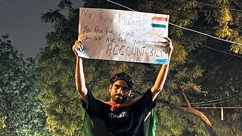 Thousands return to Jantar Mantar after police used tear gas