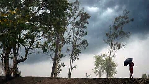 IMD warns coastal rain in West Bengal through July 24