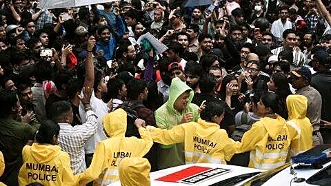 Mumbai Police contacted students named in FIRs before NEET protest