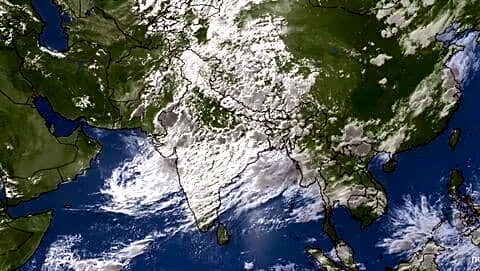 Satellite images reveal monsoon band from India to South Korea