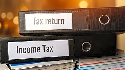 Bengaluru same-sex couple challenges gift tax law over ₹1.15L bracelet