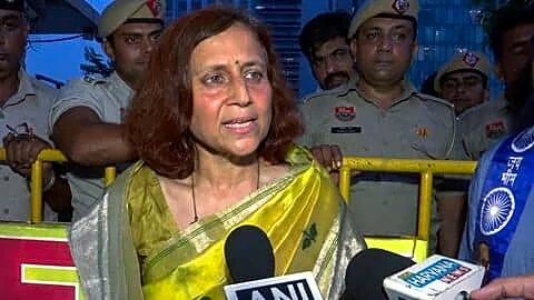 Gitanjali Angmo urges media not to blame Jantar Mantar students