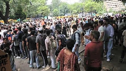 Delhi Police detain 20-25 people returning from Jantar Mantar protest