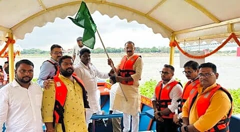Varanasi Development Authority and GAIL pilot electrifies 5 Ganga boats
