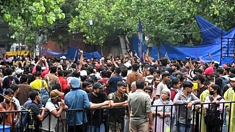 CRPF probes alleged pellet gun use at Jantar Mantar protest
