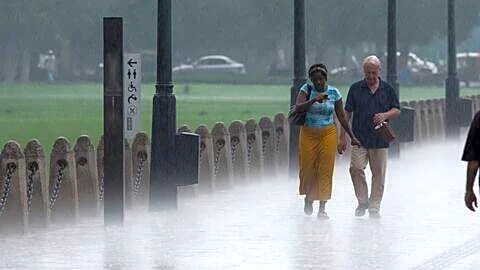 Delhi forecast: light rain Sunday and Monday, IMD yellow alert