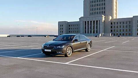 Government limits senior officials to 1 staff car each