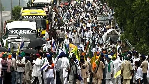 Madhya Pradesh farmers stage indefinite Bhopal protest for moong MSP
