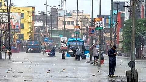 Odisha floods hit 6 districts, over 2L people, 4 dead