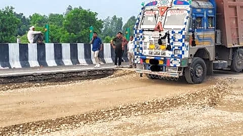 Lucknow Kanpur Expressway collapses 3rd time in 17 days