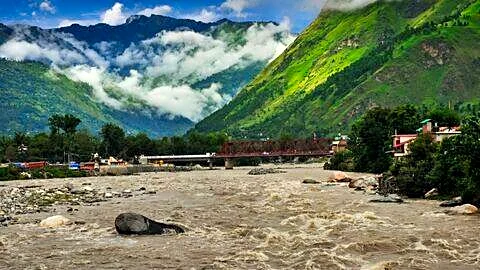 Centre releases over ₹2,100cr to 7 states for monsoon relief