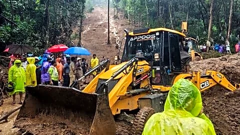 Kerala floods and landslides kill 6 as 1,465 displaced