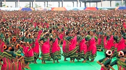 Bhogapuram airport eve students set 13,750 Dhimsa Guinness World record