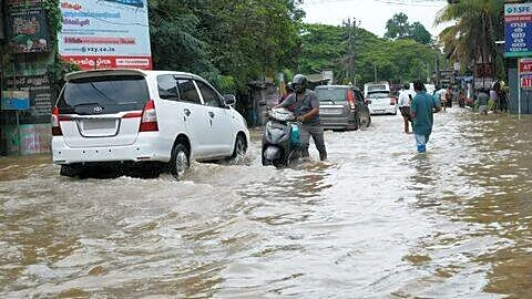 Rivers in central Travancore flood Kottayam, Pathanamthitta, Alappuzha after rains