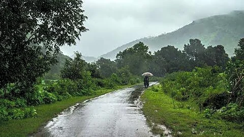 IMD: Monsoon deficit narrows to 11% but below-normal rains expected