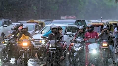 Delhi logs 234.5mm in 10 days as IMD warns