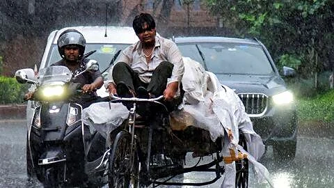 IMD warns Ahmedabad and Anand of light to moderate thundershowers