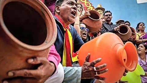 Karnataka split over Vatal Nagaraj's bandh protesting Cauvery release
