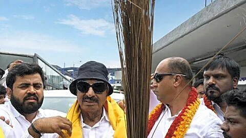 Karnataka bandh August 13 over Cauvery water, Vatal Nagaraj leads