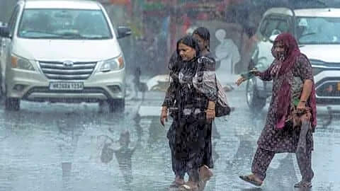IMD warns heavy rainfall in Himachal Pradesh until August 19