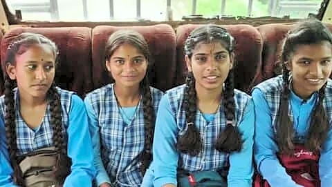 Vidisha schoolgirls protest bus fare hike, operators reverse decision
