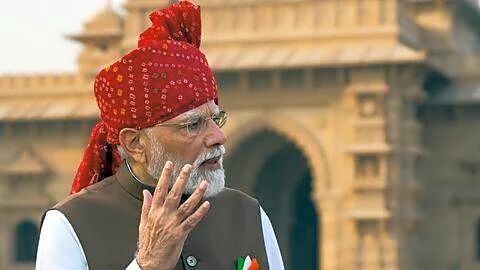 Narendra Modi highlights self-reliance and 2047 goal at Red Fort