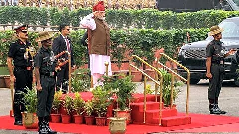 PM Modi says ₹300 urea, ₹1,350 DAP due to subsidies