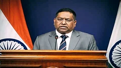 India says 400 stranded at China-Nepal border are safe