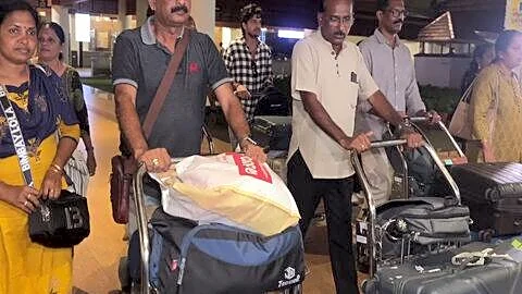 Malayalis on Onam trip stranded in Nepal return to Kerala