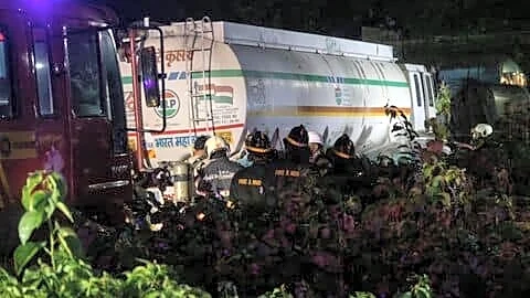 Benzene tanker leaked near Chembur monorail, tankers moved to BPCL