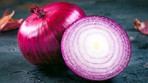 Lasalgaon onion prices climb 7% while shoppers pay ₹60-70/kg