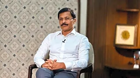 Maharashtra FDA Commissioner Tukaram Mundhe urges caution, 700+ hotels warned