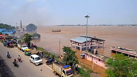 Patna's Gandhi Ghat faces highest ever Ganga flood level tonight