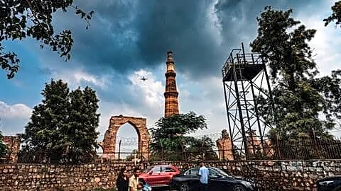IMD issues red alert as Delhi, Noida and Ghaziabad drenched