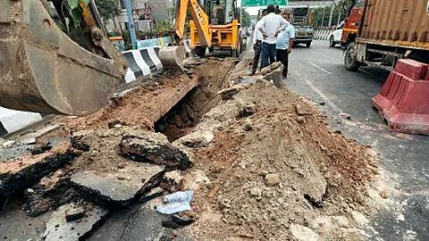 Noida elevated road between Sectors 61 and 18 caves in