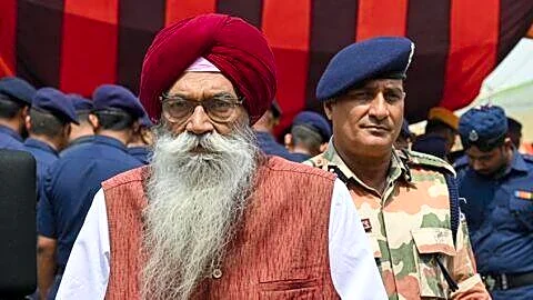 Retired IPS Sidhu tells NDRF to encourage not punish youth