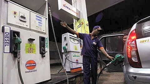 Petrol and diesel unchanged as government cuts windfall export duties