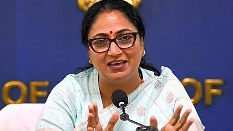 Rekha Gupta launches Delhi organ donation portal, pledges own organs