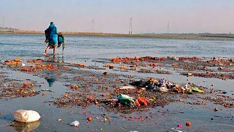 Ganga drop exposes silt and trash at 84 Varanasi ghats