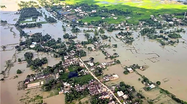 Flash flood hits Bihar, UP; water breaches Gandak embankment