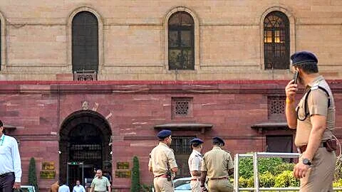 Two MHA officials arrested in Delhi for demanding FCRA bribe