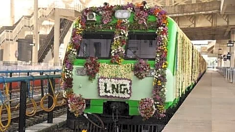 Amit Shah flags off Indian Railways 1st LNG diesel train