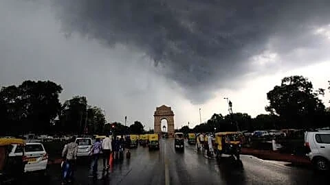 IMD warns Delhi of rain, thunderstorms and lightning Friday