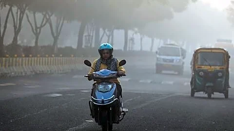 Delhi's winter action plan bans fuel without PUC Nov 1