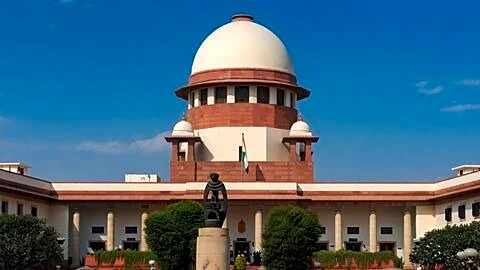 Supreme Court tells EC to keep Delhi voter list open