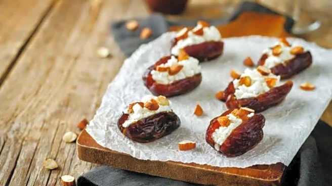 Quick breakfasts: Almond butter dates