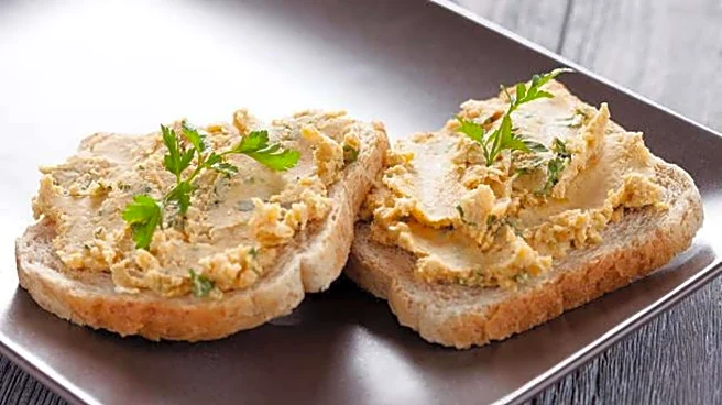 5-minute hummus toasts for busy mornings