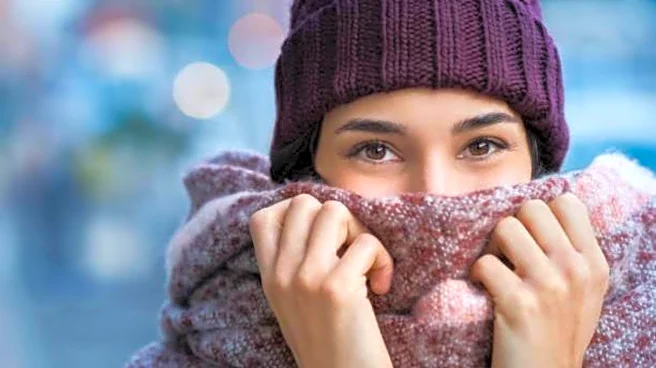 How to style dual-tone scarves this winter