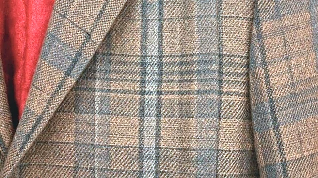 How to style plaid blazers this winter